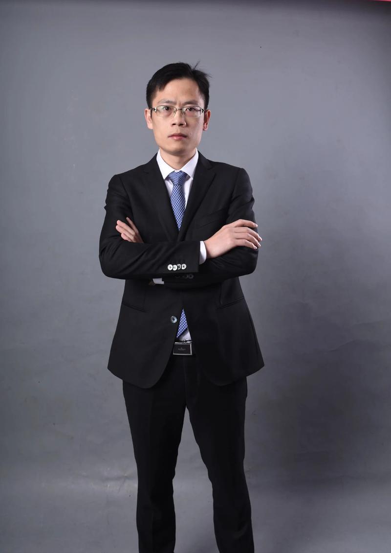 孙本招 艺术总监 & 首席设计师